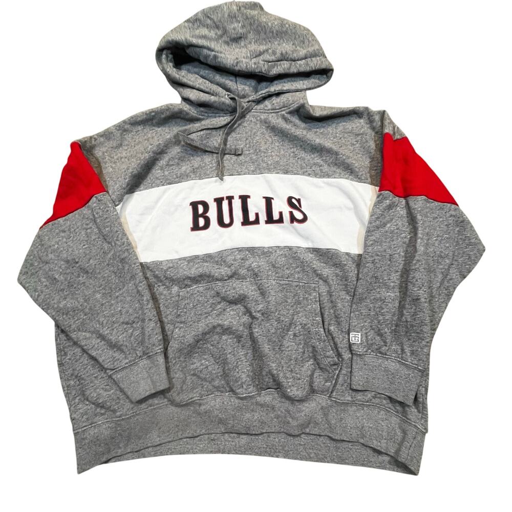 Bulls NBA‎ Hoodie Men XL Gray Red White Colorblock Basketball Fan Sweatshirt